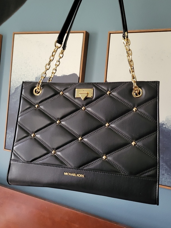 Michael Kors Handbags - Michael Kors Black Serena Bag